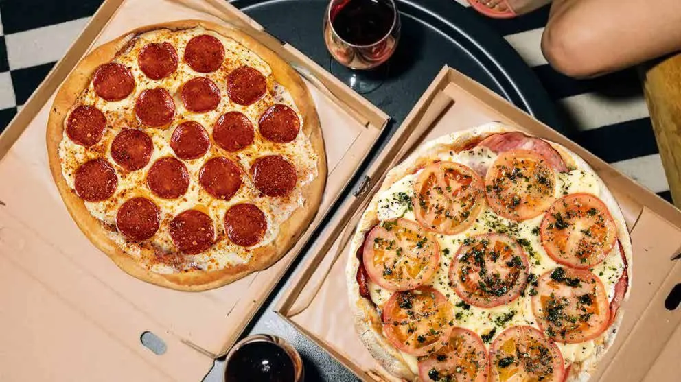Pizzas Tomasso en caja lista para delivery